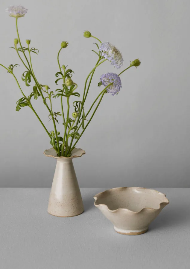 alice_passingham_scalloped_flower_frog_10-1.webp Decorative Pieces | Ceramics-TOAST Alice Passingham Scalloped Flower Frog White