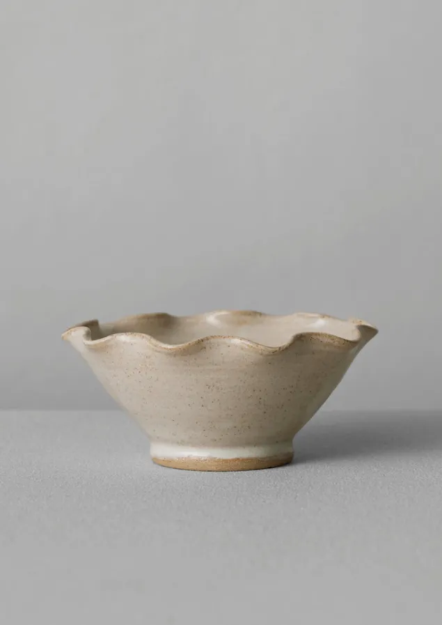 alice_passingham_scalloped_flower_frog_15-1.webp Decorative Pieces | Ceramics-TOAST Alice Passingham Scalloped Flower Frog White