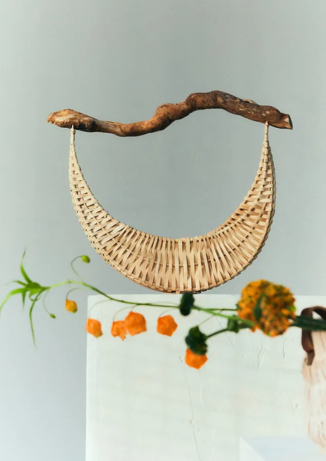 amy_krone_crescent_basket_6.webp Outdoor | Baskets-TOAST Amy Krone Crescent Basket Natural