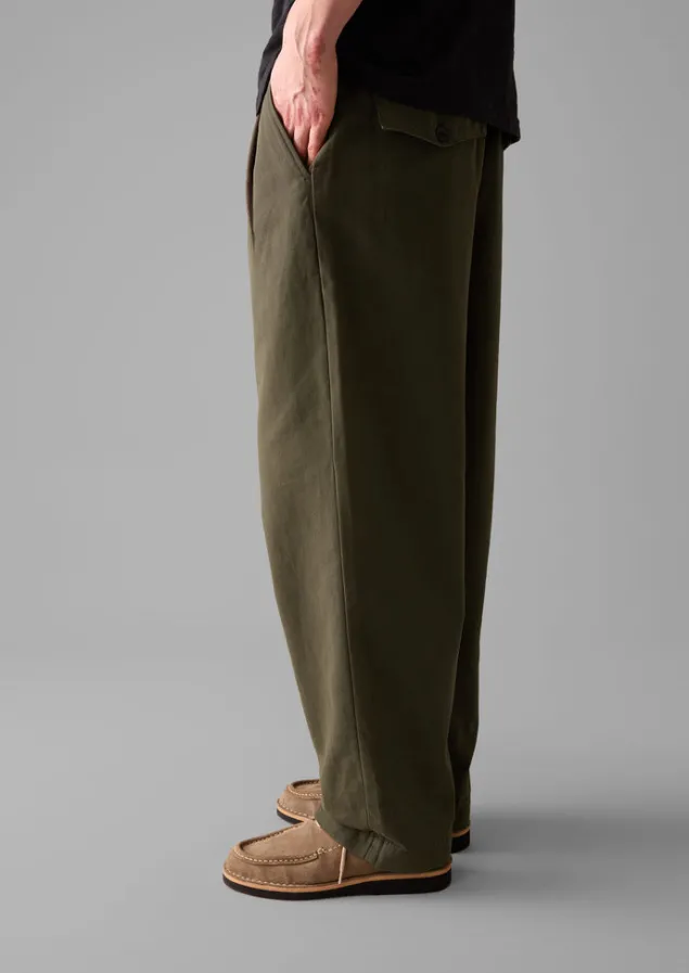 bill_cotton_wide_leg_trousers_5-3.webp Trousers-TOAST Bill Cotton Wide Leg Trousers DarkOlive