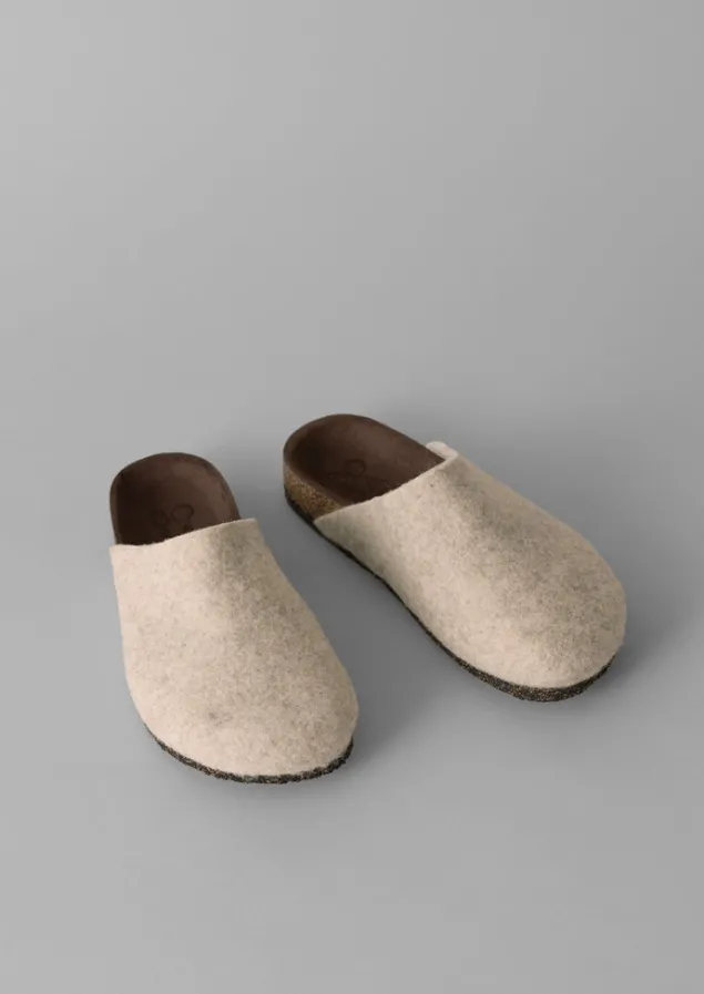 bosabo_felt_slippers_3.webp Slippers | Nightwear-TOAST Bosabo Felt Slippers Oatmeal