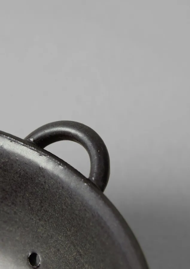 carla_murdoch_berry_colander_9.webp Ceramics | Kitchen-TOAST Carla Murdoch Berry Colander Charcoal