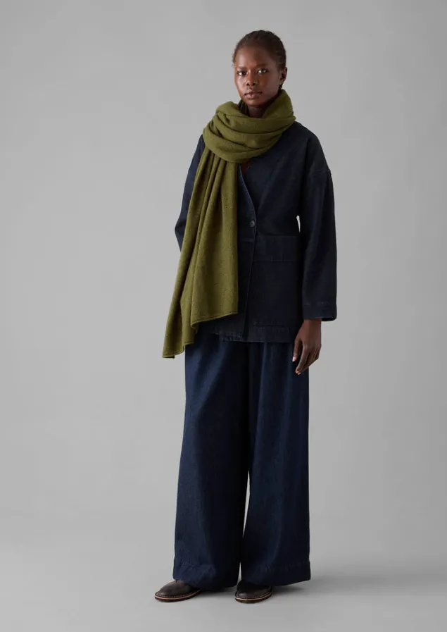 cashmere_wool_wrap_scarf_2-2.webp Hats, Scarves & Gloves-TOAST Cashmere Wool Wrap Scarf Olive