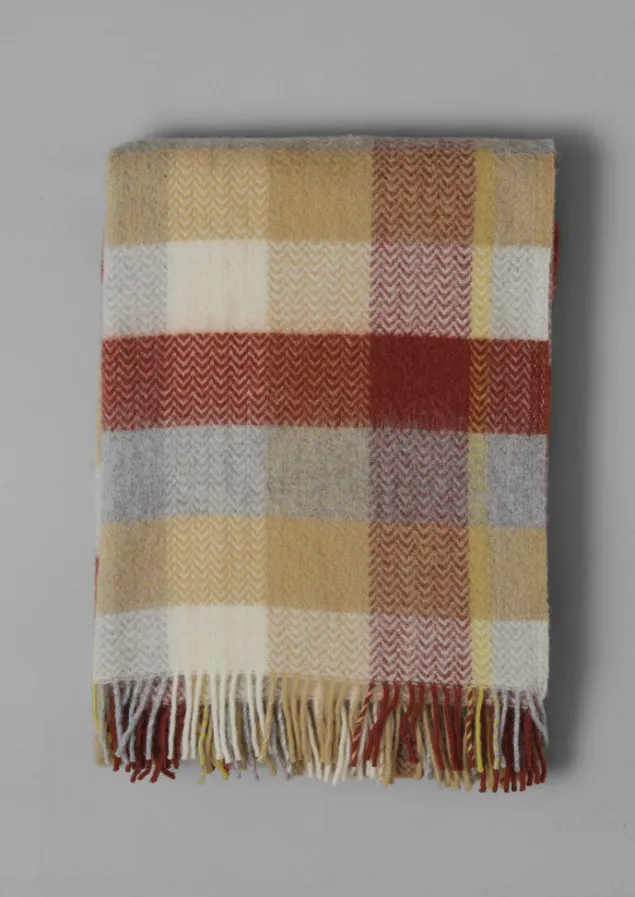 chevron_check_wool_blanket_5-2.webp Textiles | Blankets & Throws-TOAST Chevron Check Wool Blanket Celery/Rust