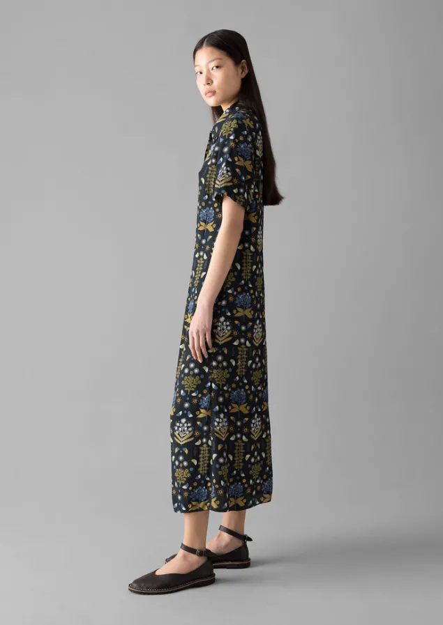 collector_print_fluid_shirt_dress_2-1.webp Dresses-TOAST Collector Print Fluid Shirt Dress OilGreen