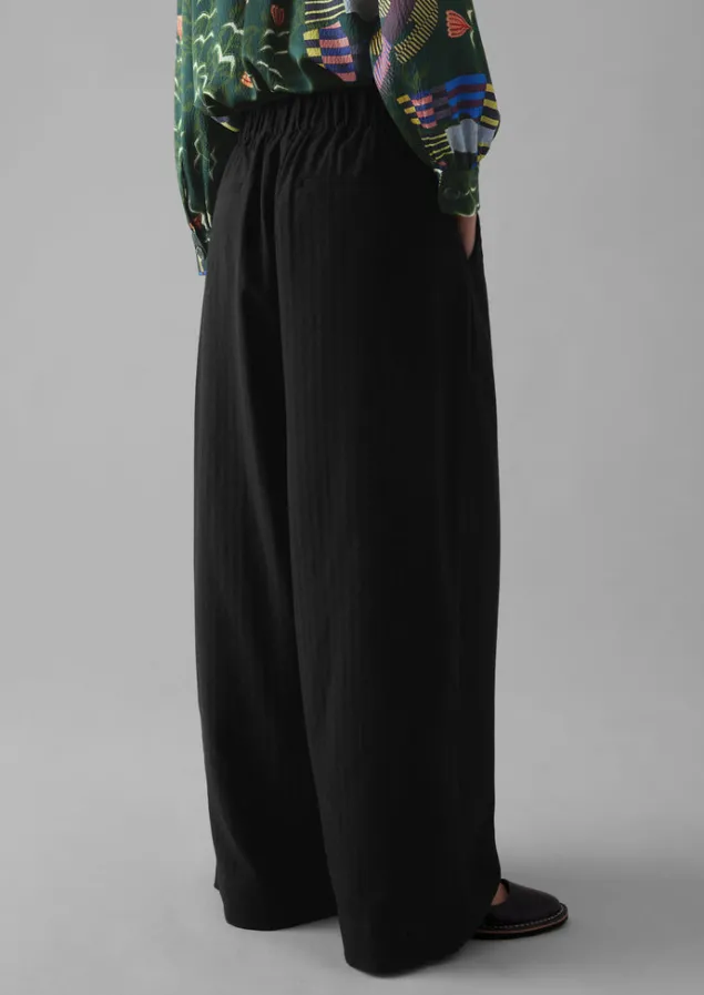 corinne_wool_cotton_herringbone_wide_leg_trousers_5.webp Trousers-TOAST Corinne Wool Cotton Herringbone Wide Leg Trousers Black