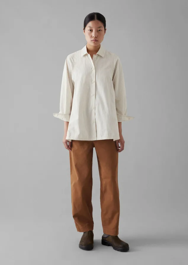 darted_cotton_twill_trousers_2.webp Workwear | Trousers-TOAST Darted Cotton Twill Trousers Russet