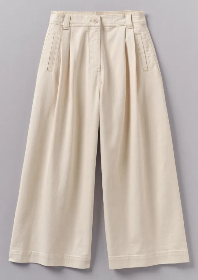 ecru_denim_pleat_front_trousers_6.webp Denim | Jeans-TOAST Denim Pleat Front Trousers Ecru