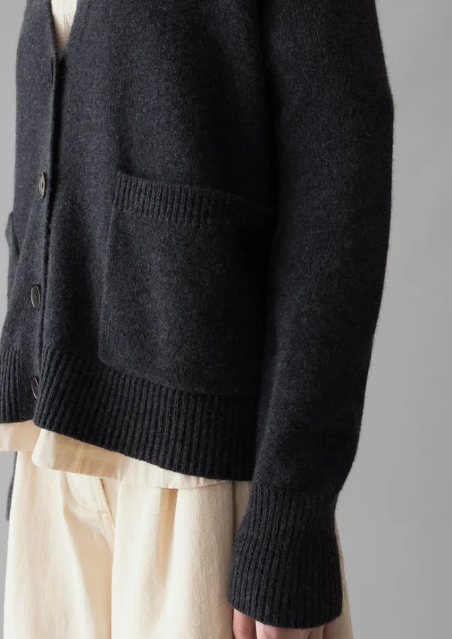 ffion_wool_cashmere_boxy_cardigan_7-1.webp Cashmere | Knitwear-TOAST Ffion Wool Cashmere Boxy Cardigan Charcoal