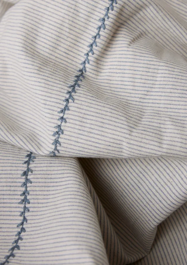 fine_stripe_organic_cotton_duvet_cover_11.webp Textiles | Bed Linen-TOAST Fine Stripe Organic Cotton Duvet Cover Ecru/SmokeBlue