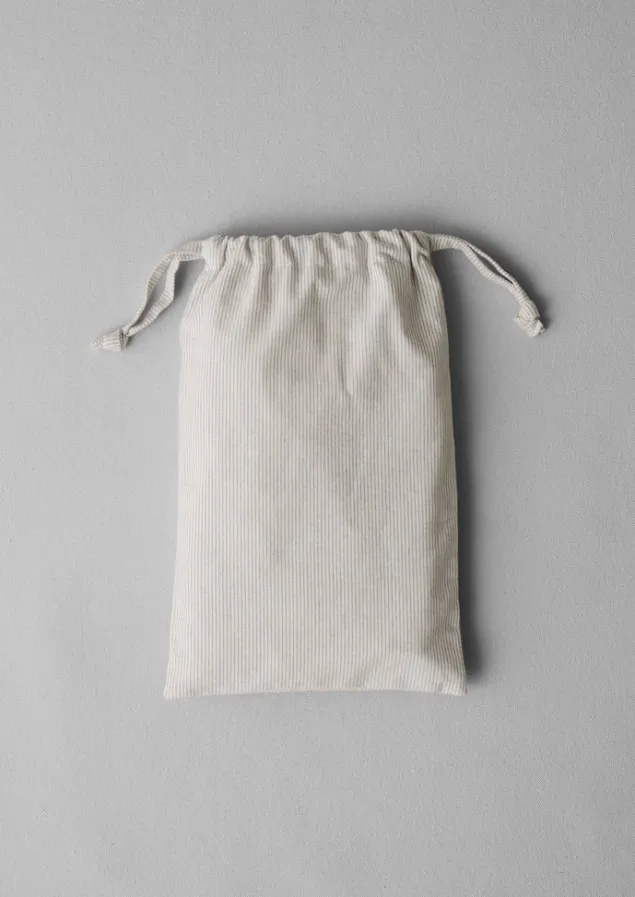 fine_stripe_organic_cotton_duvet_cover_6.webp Textiles | Bed Linen-TOAST Fine Stripe Organic Cotton Duvet Cover Ecru/SmokeBlue