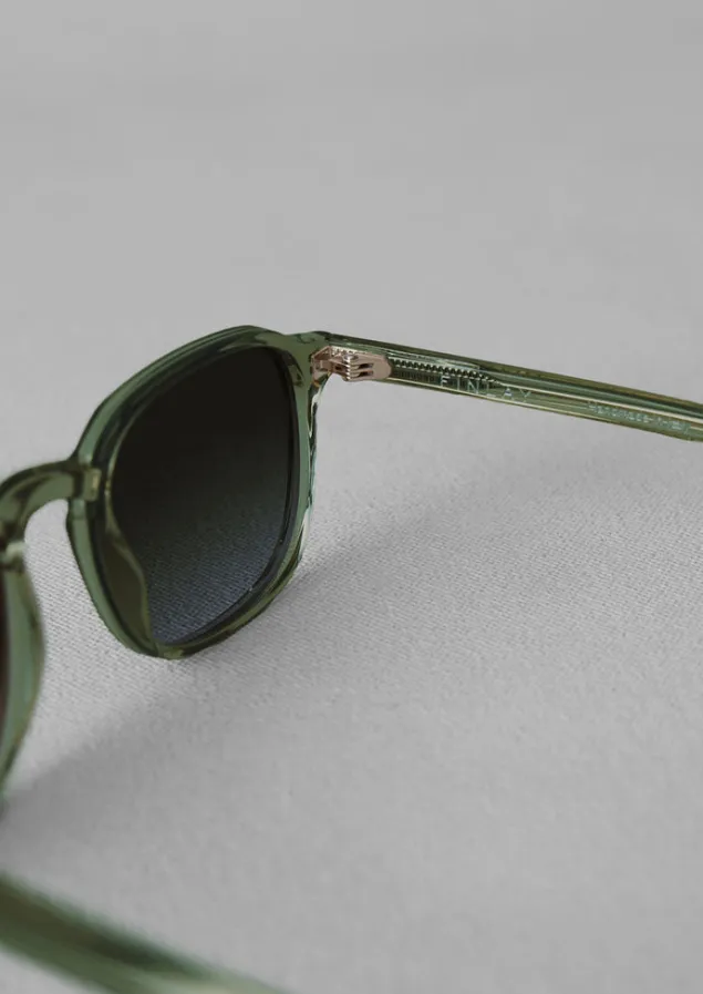 finlay_and_co_chepstow_sunglasses_4.webp Sunglasses-TOAST Finlay and Co Chepstow Sunglasses BottleGreen