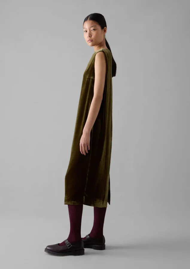 fluid_silk_velvet_dress_19.webp Velvet | Dresses-TOAST Fluid Silk Velvet Dress RichOlive