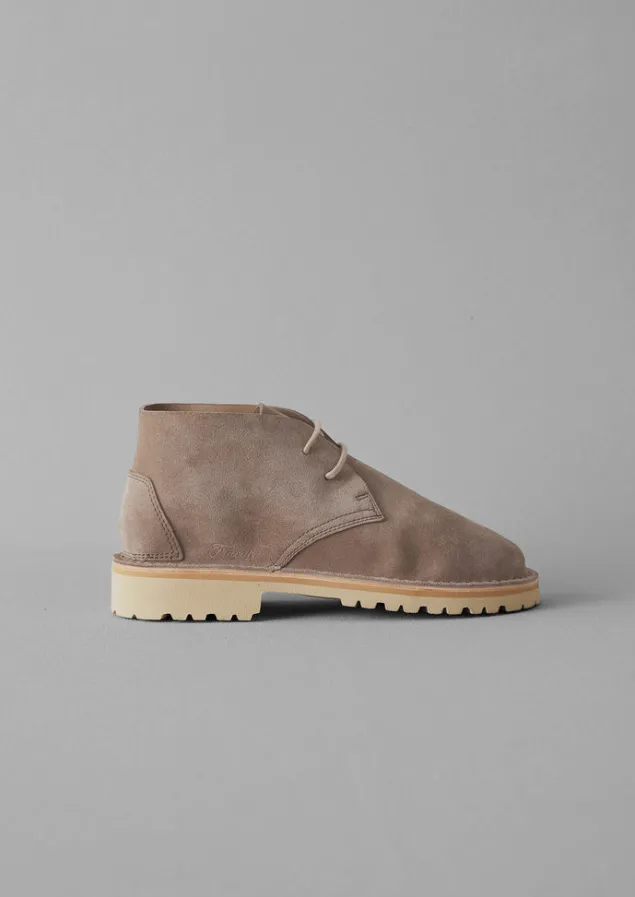 fracap_suede_desert_boots_2.webp Boots-TOAST Fracap Suede Desert Boots Sand