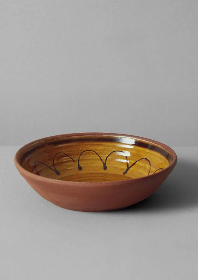 frances_savage_serving_bowl_5.webp Ceramics | Tableware-TOAST Frances Savage Serving Bowl Honey/Terracotta