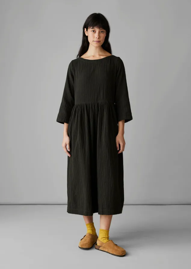 freya_crinkle_organic_cotton_dress_7.webp Loungewear | Dresses-TOAST Freya Crinkle Organic Cotton Dress DarkestOlive