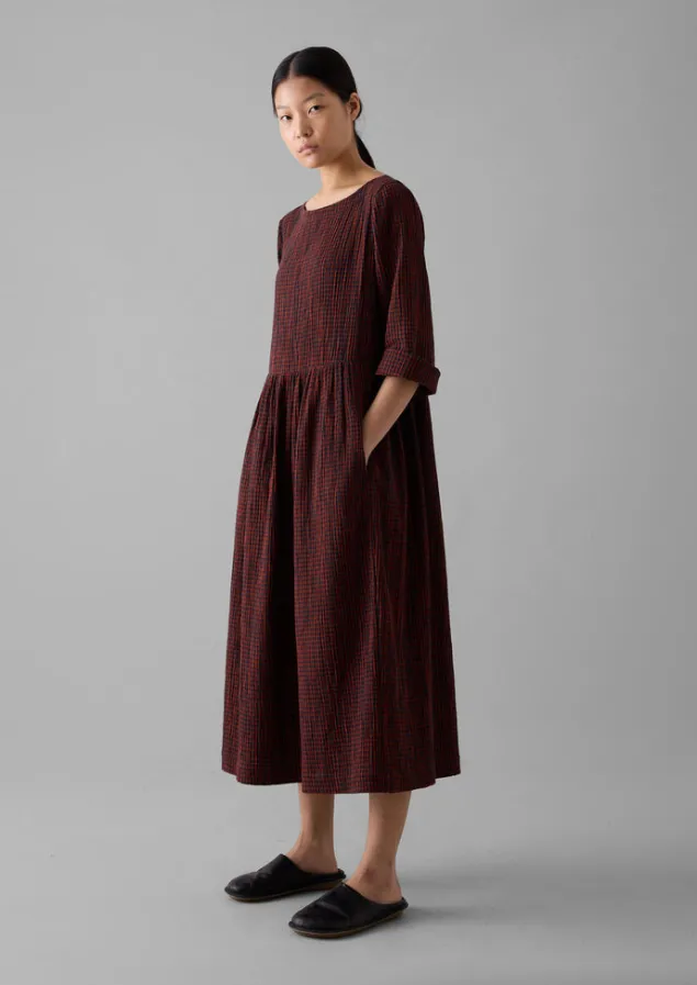 freya_gingham_crinkle_cotton_dress_12.webp Loungewear | Dresses-TOAST Freya Gingham Crinkle Cotton Dress Brick/Black