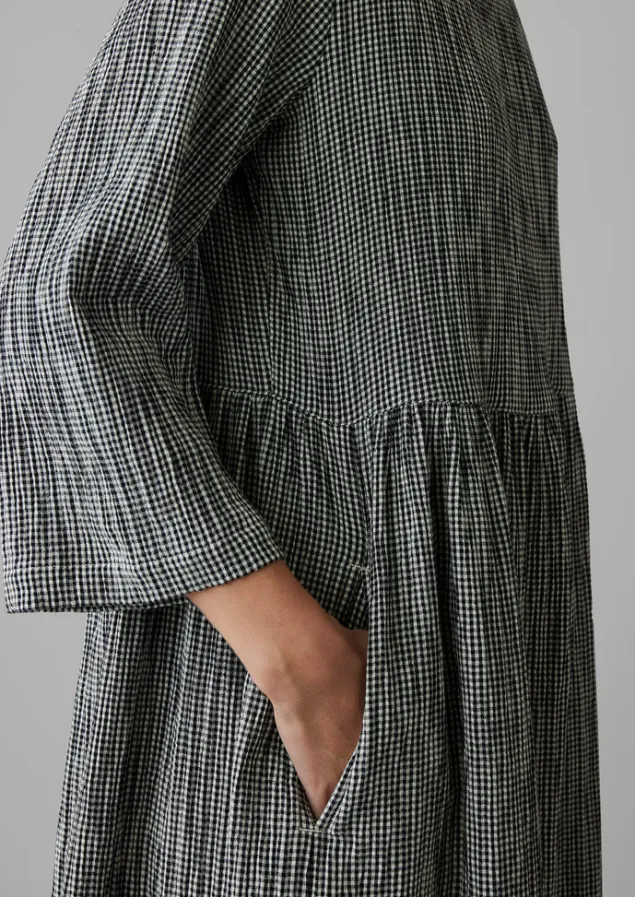 freya_gingham_crinkle_cotton_dress_8.webp Loungewear | Dresses-TOAST Freya Gingham Crinkle Cotton Dress Black/Ecru