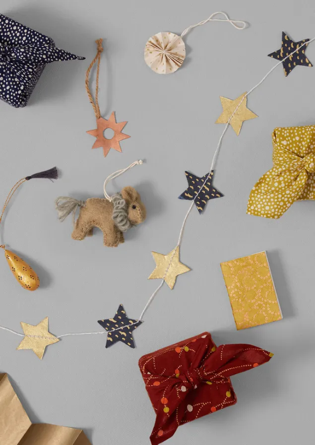 furoshiki_table_gifts_3.webp Christmas Decorations-TOAST Furoshiki Table Gifts Multi