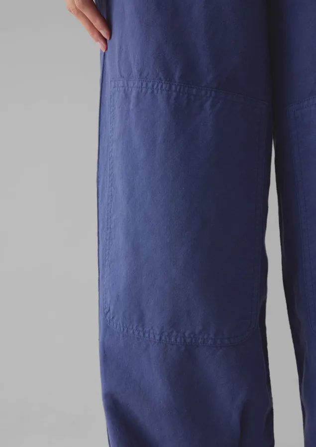 garment_dyed_cotton_linen_canvas_trousers_2.webp Linen | Trousers-TOAST Garment Dyed Cotton Linen Canvas Trousers Indigo