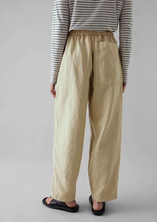 garment_dyed_cotton_linen_canvas_trousers_5-1.webp Linen | Trousers-TOAST Garment Dyed Cotton Linen Canvas Trousers Fallow