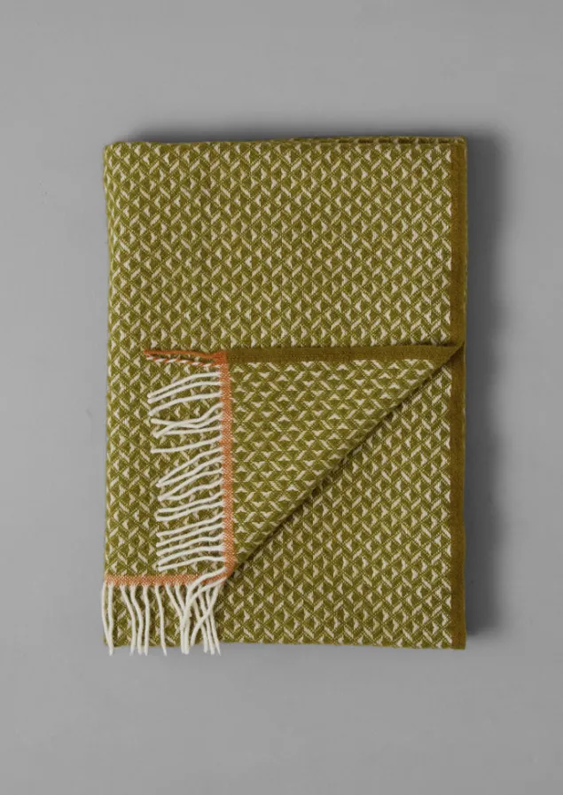 geo_diamond_wool_blanket_4-1.webp Textiles | Blankets & Throws-TOAST Geo Diamond Wool Blanket Olive/SoftCoral