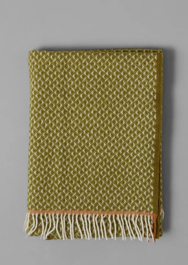 geo_diamond_wool_blanket_5-1.webp Textiles | Blankets & Throws-TOAST Geo Diamond Wool Blanket Olive/SoftCoral