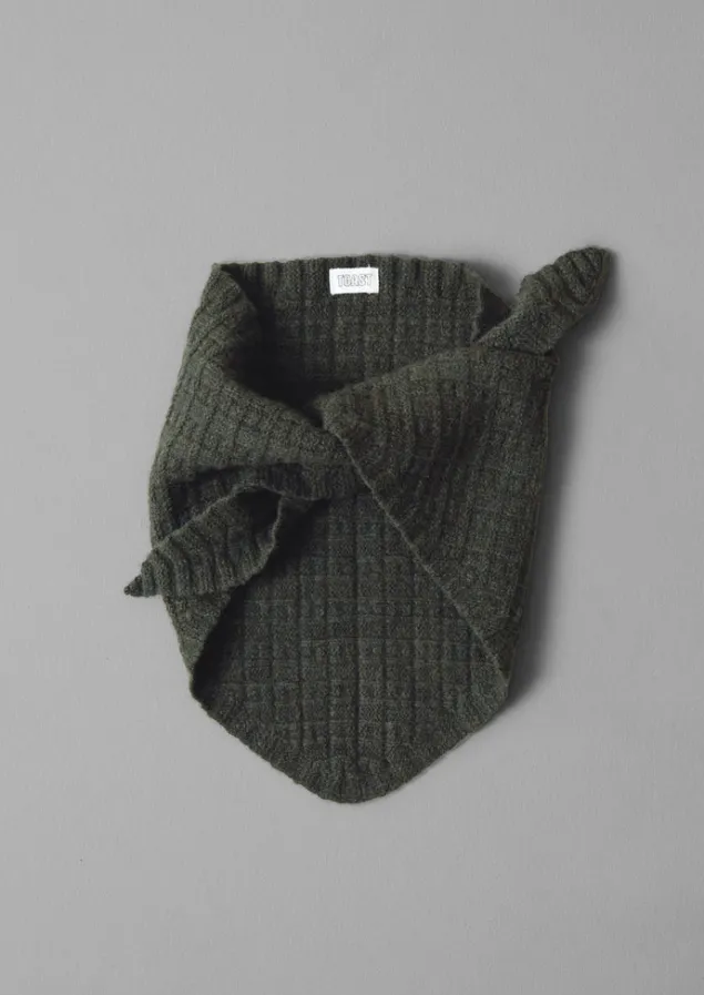 grid_stitched_knitted_bandana_6.webp Hats, Scarves & Gloves | Hats, Scarves & Gloves-TOAST Grid Stitched Knitted Bandana Seaweed
