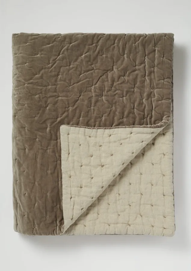 hand_quilted_velvet_throw_1-6.webp Textiles | Blankets & Throws-TOAST Hand Quilted Velvet Throw SoftMole/Natural
