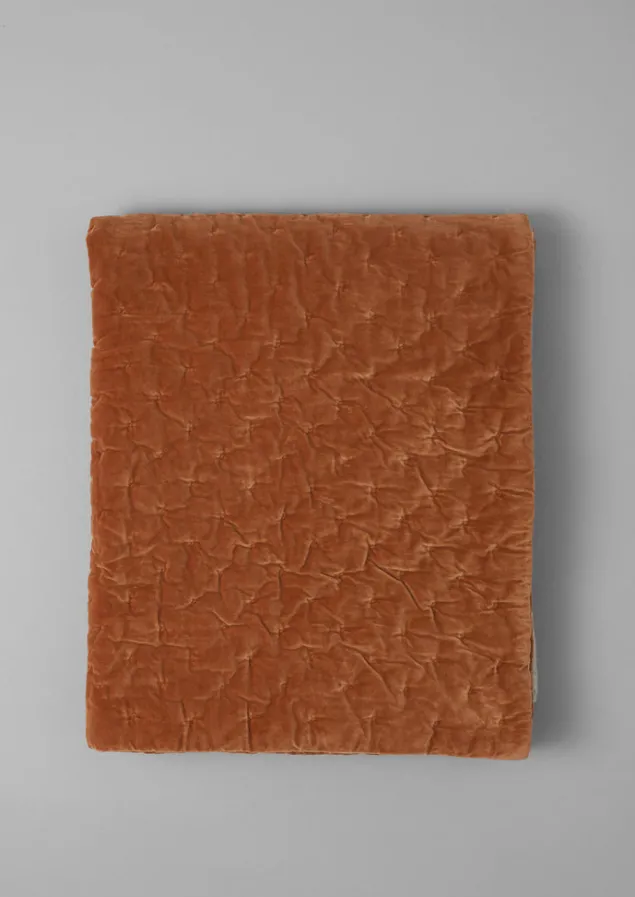 hand_quilted_velvet_throw_3-2.webp Textiles | Blankets & Throws-TOAST Hand Quilted Velvet Throw SoftGinger/Natural