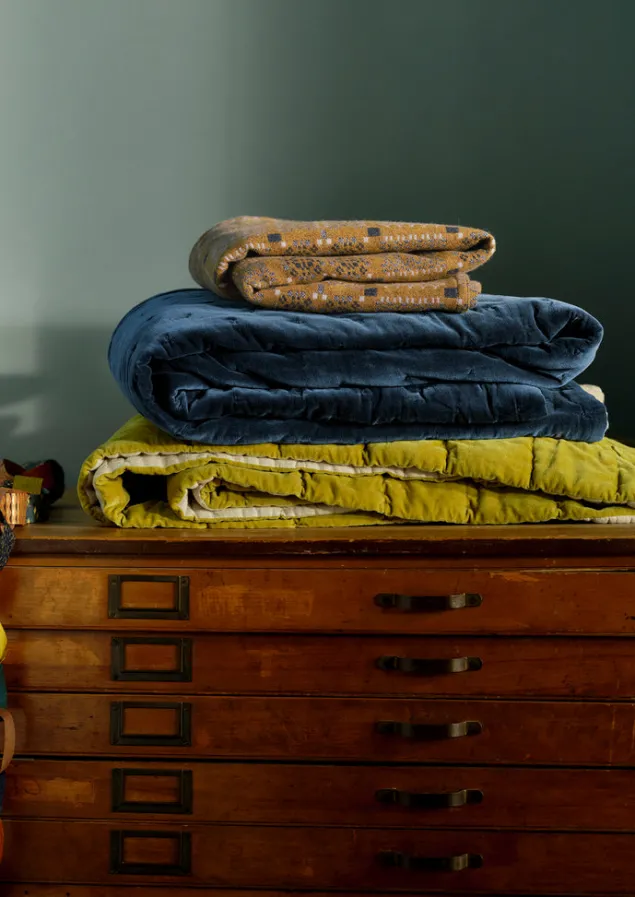 hand_quilted_velvet_throw_3.webp Textiles | Blankets & Throws-TOAST Hand Quilted Velvet Throw Teal/Natural