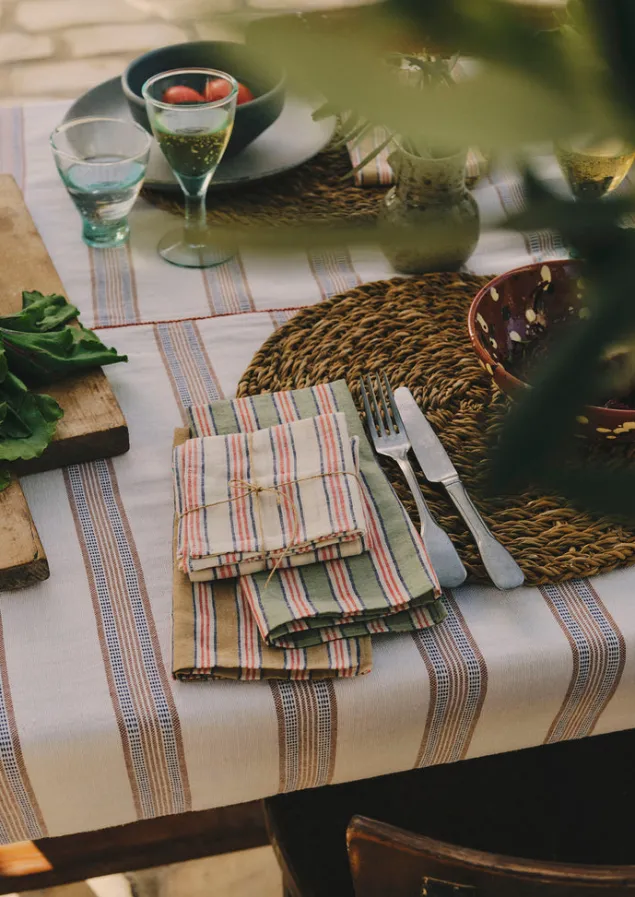 hand_woven_stripe_napkin_set_11-1.webp Textiles | Kitchen-TOAST Hand Woven Stripe Napkin Set Parchment