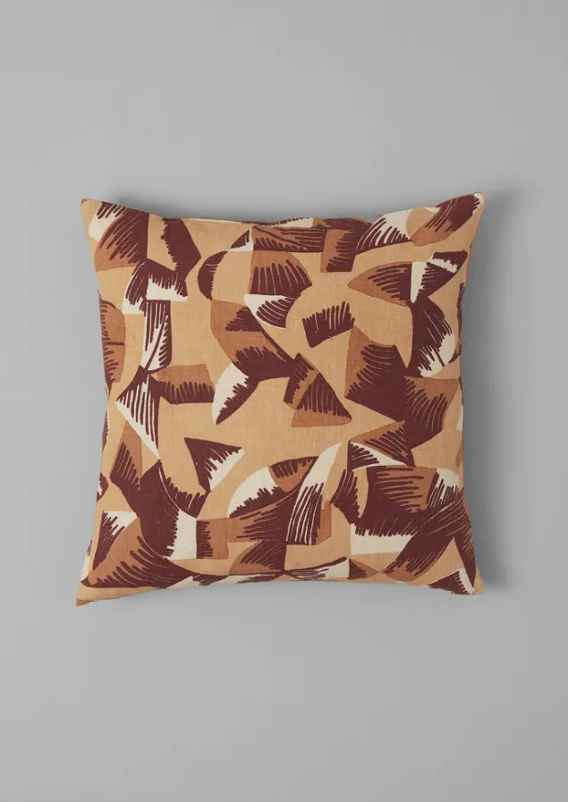 kinetic_geo_linen_cushion_cover_3-1.webp Textiles | Cushions & Covers-TOAST Kinetic Geo Linen Cushion Cover Sand/Berry