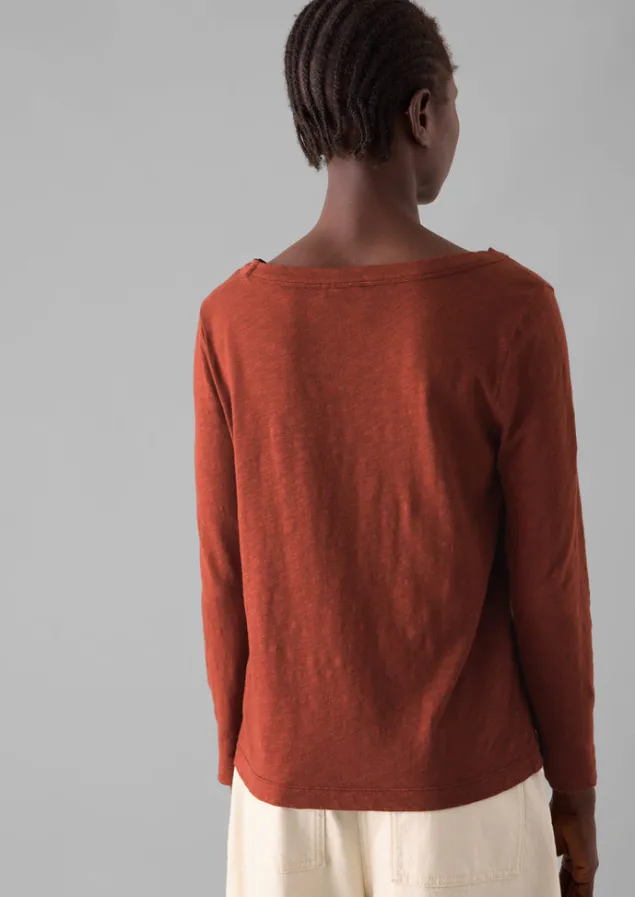 lia_garment_dyed_boat_neck_tee_7.webp Jersey | Tops & Tees-TOAST Lia Garment Dyed Boat Neck Tee BraeburnRed