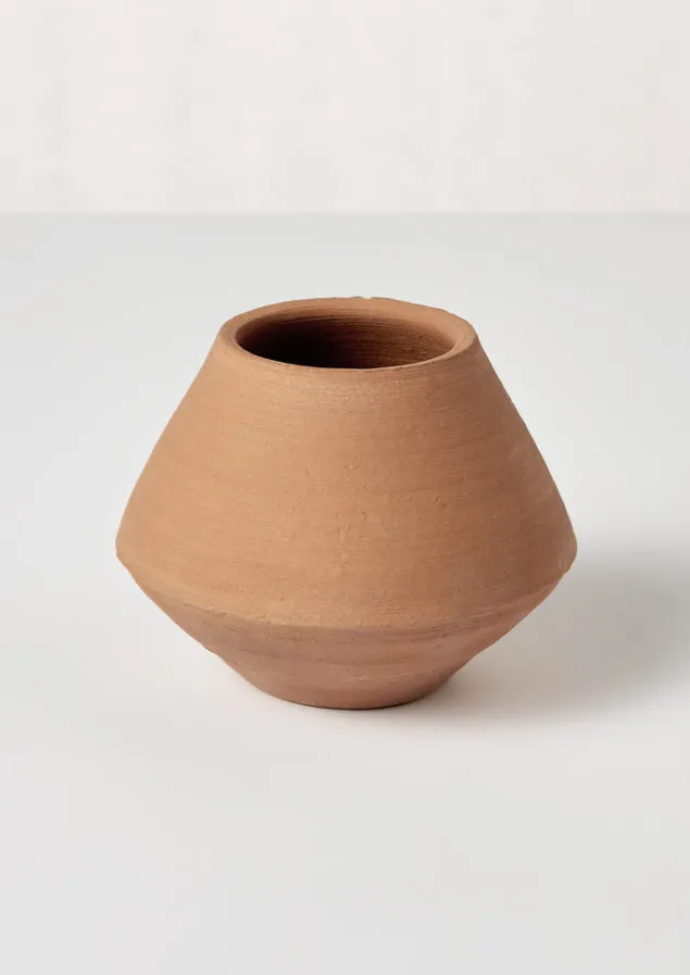 lopa_terracotta_planter_4-1.webp Decorative Pieces | Outdoor-TOAST Lopa Planter Terracotta