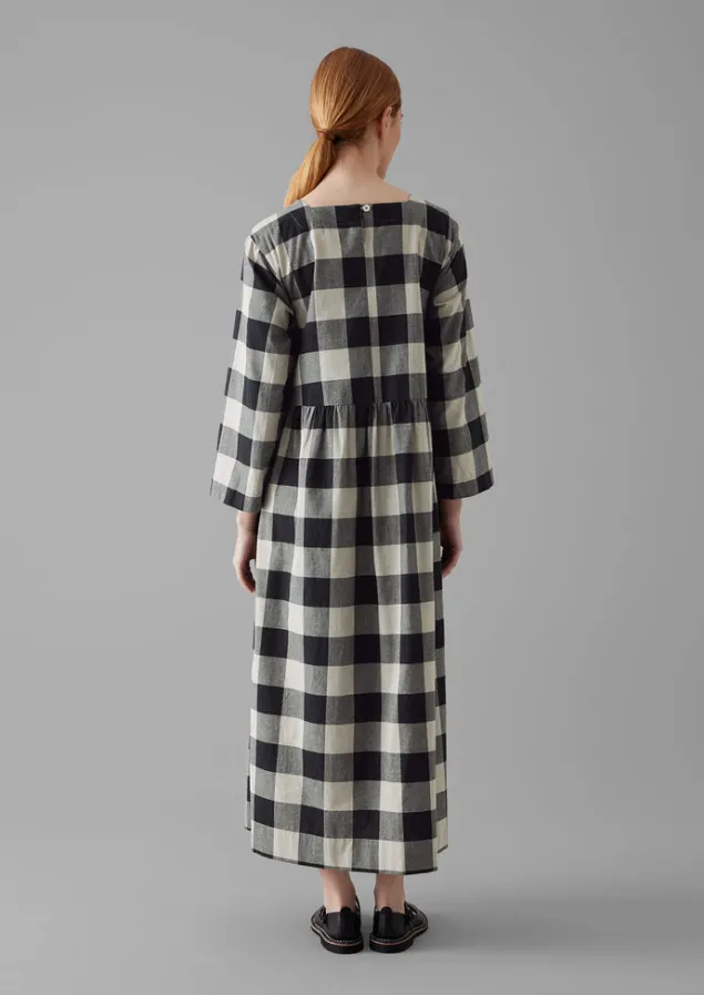 macro_gingham_cotton_cashmere_dress_11.webp Cashmere | Loungewear-TOAST Macro Gingham Cotton Cashmere Dress Onyx/Ecru