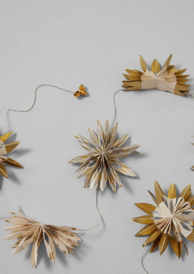mini_palm_lokta_paper_garland_4.webp Christmas Decorations-TOAST Mini Palm Lokta Paper Garland Ecru/Gold