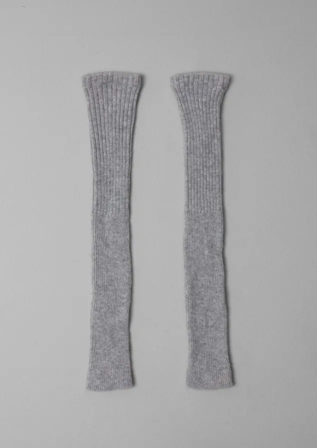 nishiguchi_kutsushita_alpaca_arm_warmers_2.webp Hats, Scarves & Gloves-TOAST Nishiguchi Kutsushita Alpaca Arm Warmers LightGrey