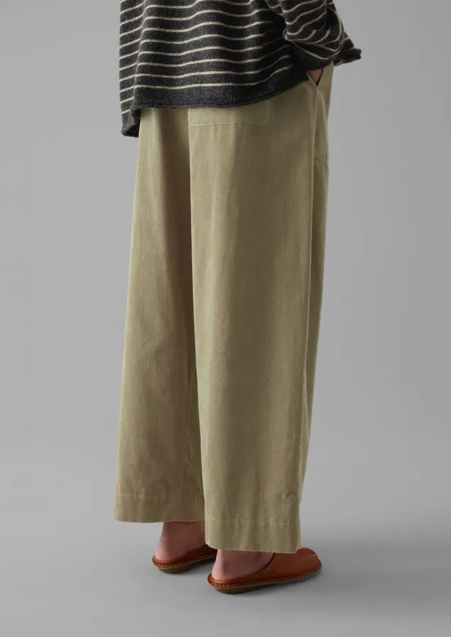organic_cord_barrel_leg_trousers_11-1.webp Cord | Loungewear-TOAST Organic Cord Barrel Leg Trousers GreenStone