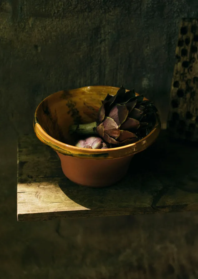 poterie_barbotine_marbled_pouring_bowl_3.webp Ceramics | Tableware-TOAST Poterie Barbotine Marbled Pouring Bowl Honey