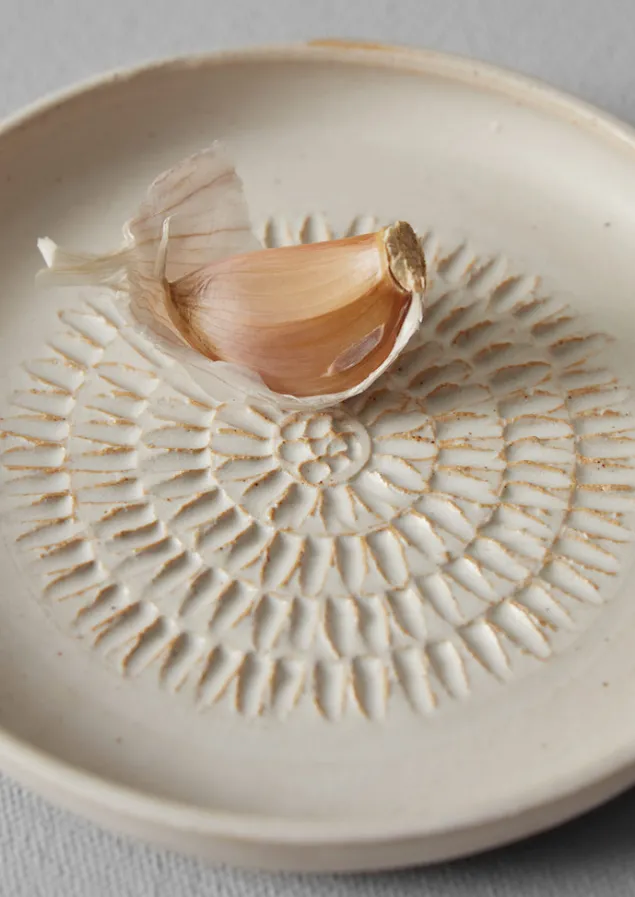 rebecca_williams_garlic_grater_4.webp Ceramics | Kitchen-TOAST Rebecca Williams Garlic Grater MatteWhite