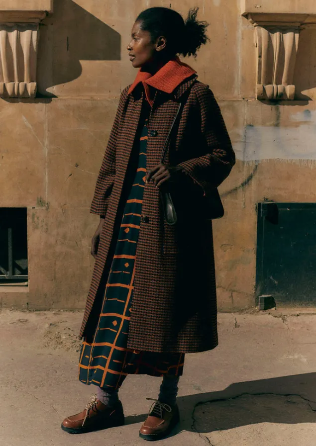 ribbed_wool_cashmere_snood_3.webp Hats, Scarves & Gloves | Cashmere-TOAST Ribbed Wool Cashmere Snood BurntEmber