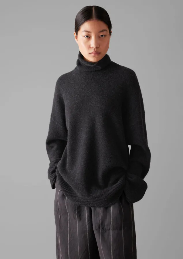 roll_neck_wool_cashmere_sweater_13-1.webp Cashmere | Loungewear-TOAST Roll Neck Wool Cashmere Sweater Charcoal