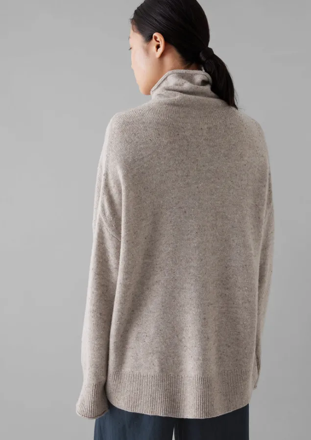 roll_neck_wool_cashmere_sweater_23.webp Jersey | Cashmere-TOAST Roll Neck Wool Cashmere Sweater Oatmeal