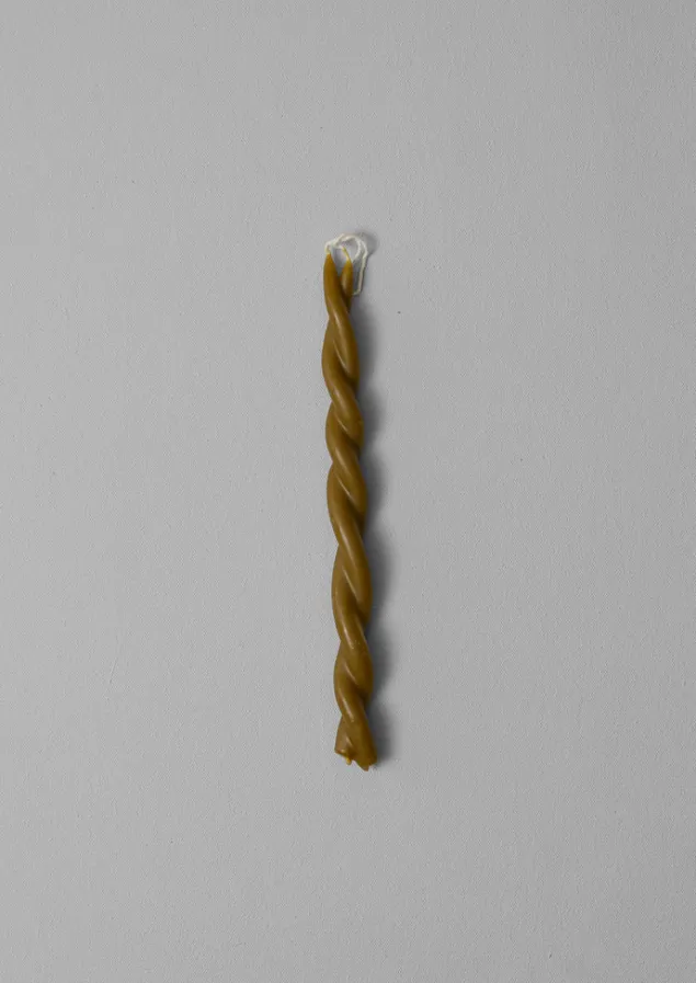 skar_organics_beeswax_twist_dinner_candle_2.webp Candles & Holders-TOAST Skar Organics Beeswax Twist Dinner Candle GreenTea