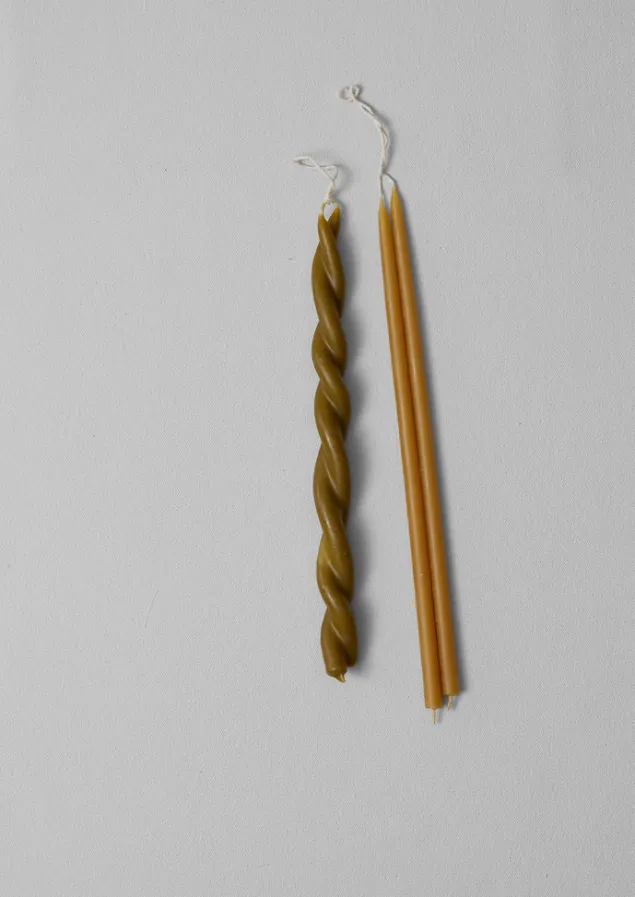 skar_organics_beeswax_twist_dinner_candle_3-1.webp Candles & Holders-TOAST Skar Organics Beeswax Twist Dinner Candle Natural