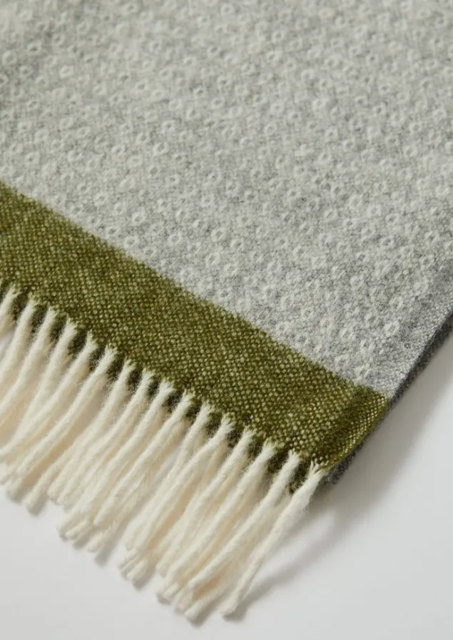 stripe_edge_wool_blanket_5.webp Textiles | Blankets & Throws-TOAST Stripe Edge Wool Blanket Grey/Fern