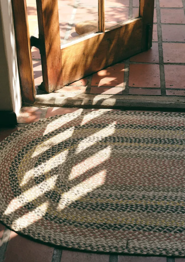 the_braided_rug_company_organic_jute_rug_7-3.webp Textiles | Rugs-TOAST The Braided Rug Company Organic Jute Rug Blossom