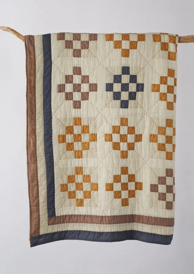 tile_cotton_patchwork_quilt_4-1.webp Textiles | Blankets & Throws-TOAST Tile Cotton Patchwork Quilt Ecru/GoldenHay/Prune