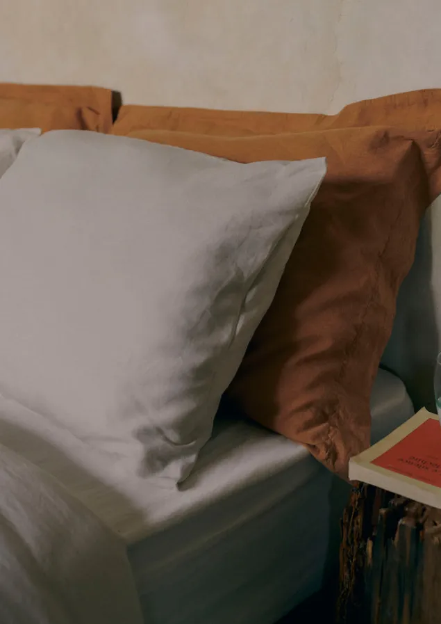 washed_linen_cotton_housewife_pillowcase_set_6.webp Textiles | Bed Linen-TOAST Washed Linen Cotton Housewife Pillowcase Set WashedSage
